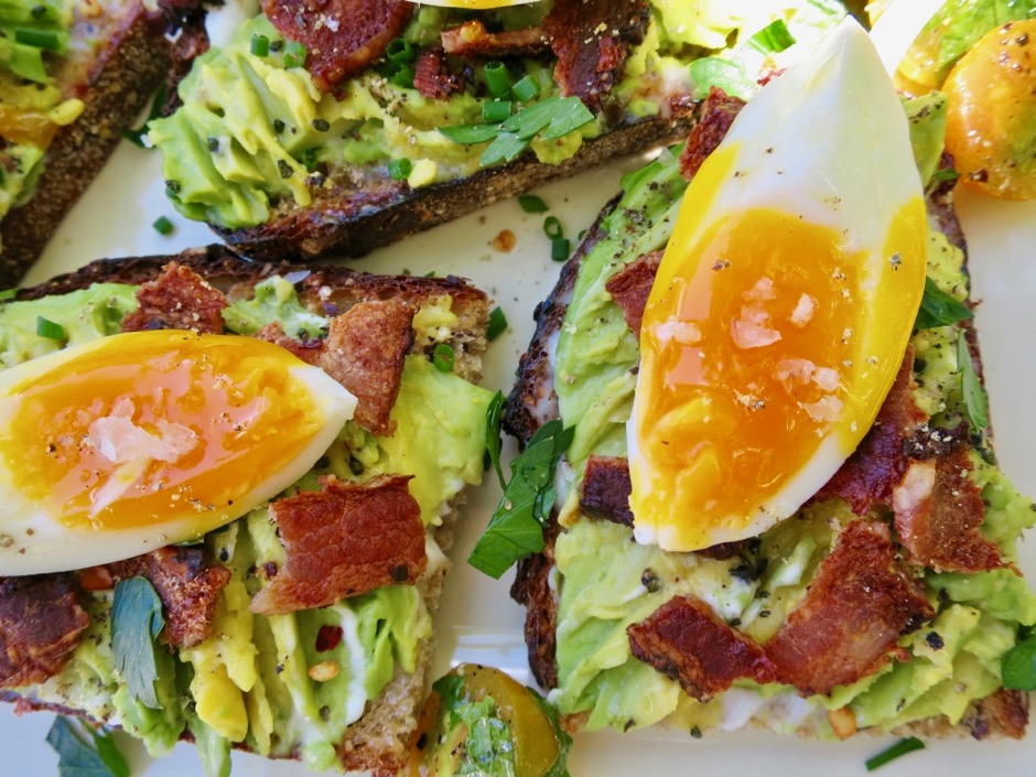 Avocado-Egg Toast