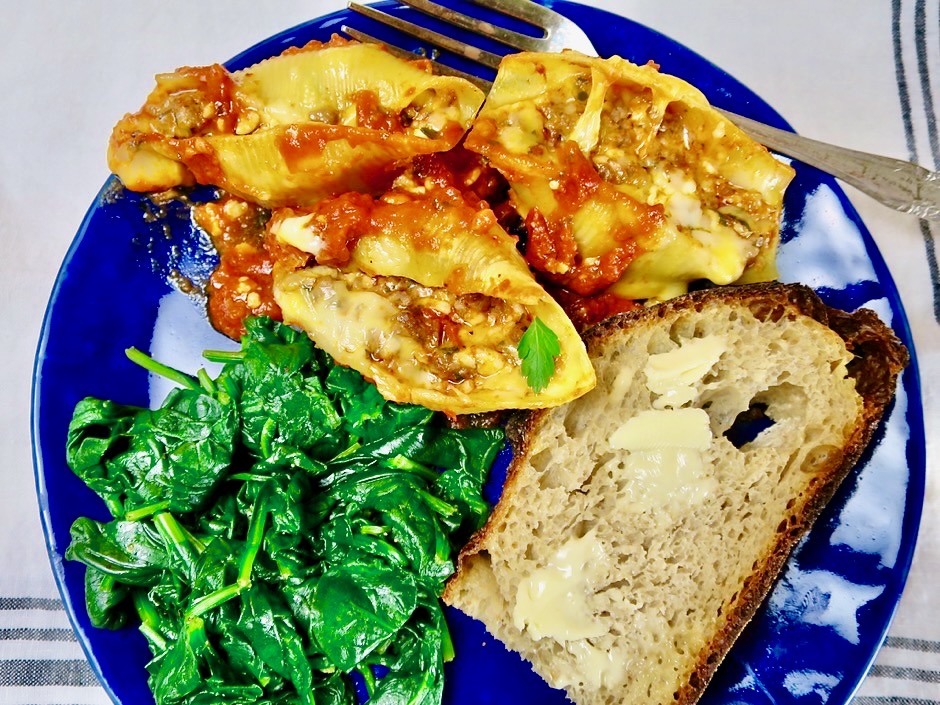 Cheesy Beef Stuffed Shells - My Lilikoi Kitchen