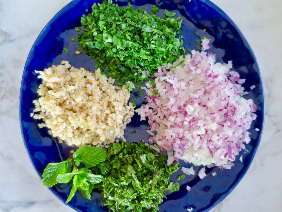 Parsley, Onion, Mint, Bulgur