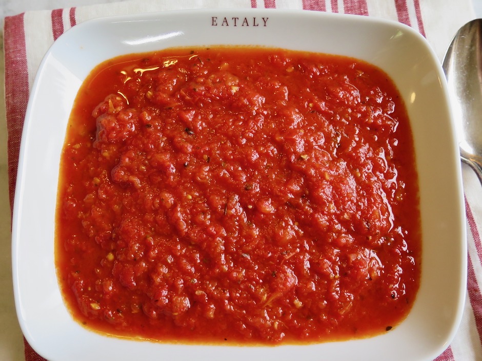 Salsa de tomate asado en conserva al baño María