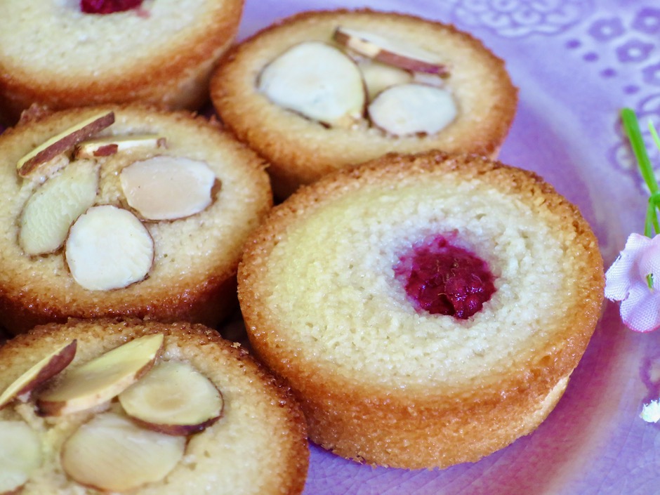 Financier (French Almond Cake) - Jaja Bakes 