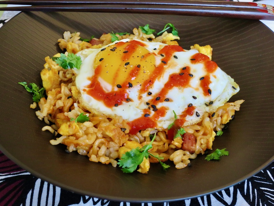 Cup Noodle Fried Rice: Easy and Tasty! ~ wanderingtanuki