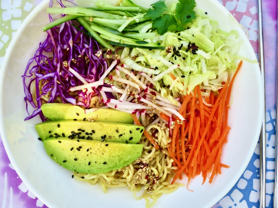 Eat Smart Shake Ups Asian Sesame Salad Bowl, 5.5 oz - Food 4 Less