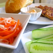 Vietnamese Carrot & Daikon Pickles ~ Do Chua
