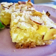 Buttery Pineapple Crumble Bars